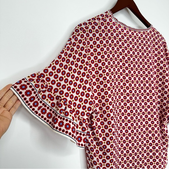 Max Studio Ivory Red Blue Geometric Print V-Neck Button Front Half Sleeve Blouse - Picture 6 of 13